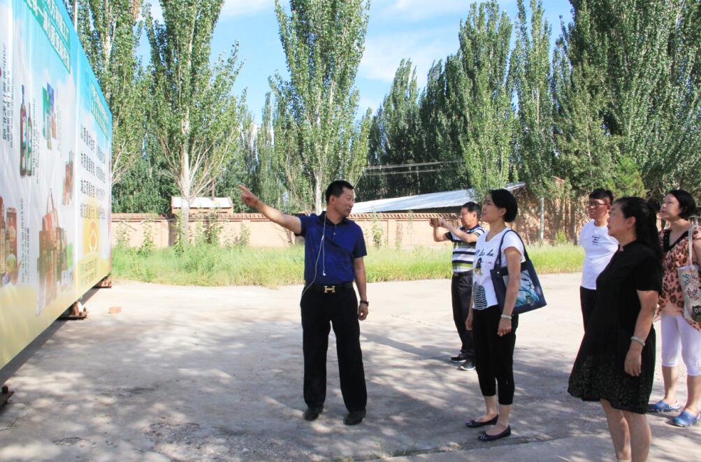 協(xié)會組織專家對申報名優(yōu)特認(rèn)定的部分企業(yè)進(jìn)行實地考察